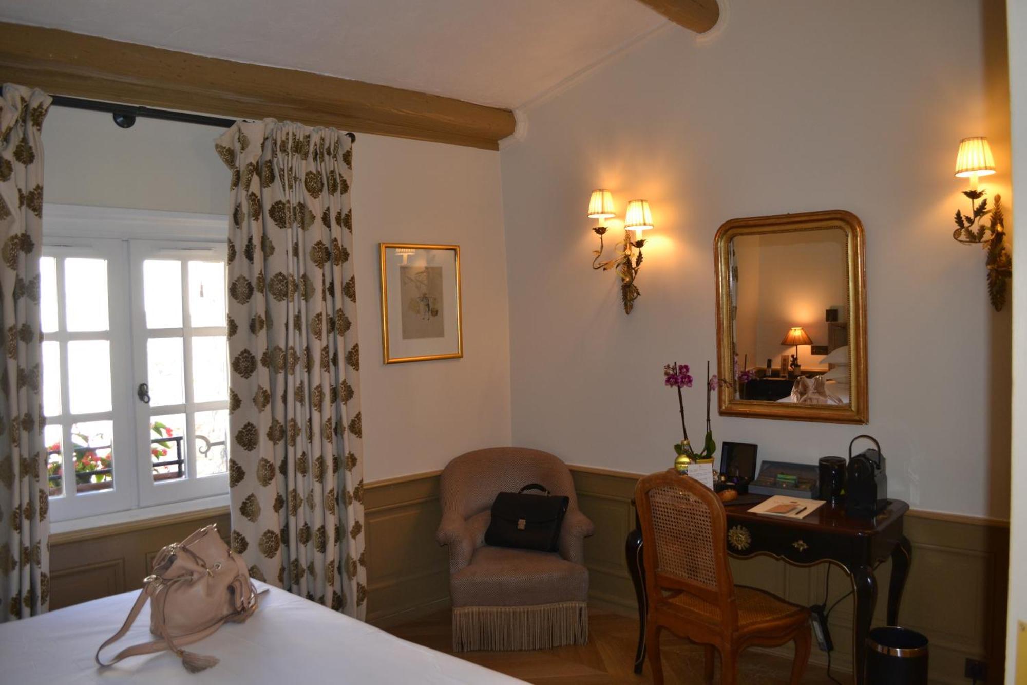 Le Paul Hotel