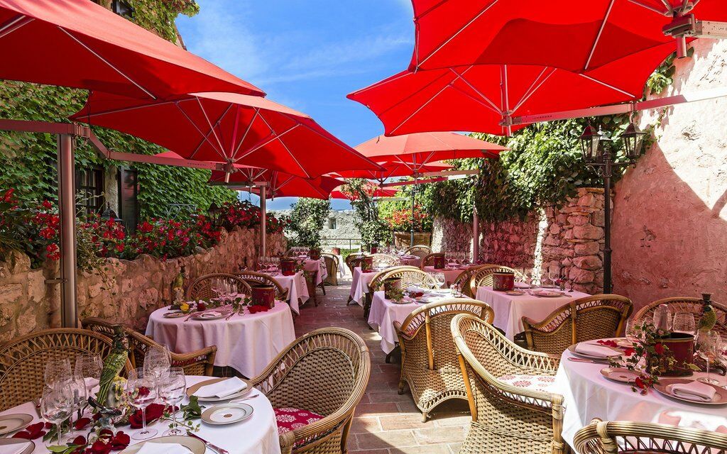 Le Paul Hotel